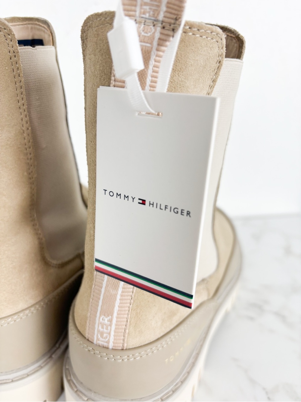 NWT Tommy Hilfiger Hally Chelseaboots Sz 7.5 - Picture 7 of 11